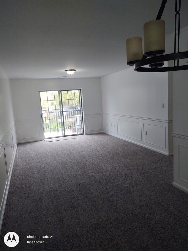 Living room - 2109 Cedar Run Dr