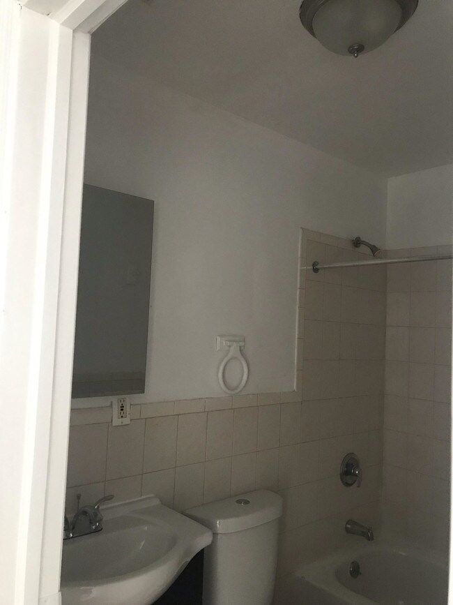 Foto del edificio - 3969 Carpenter Ave