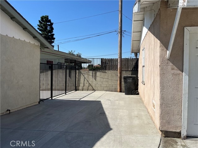 Building Photo - 482 W Orange Grove Ave