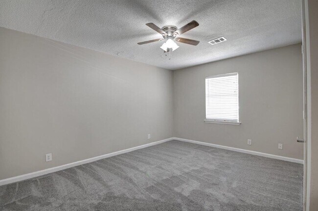 Foto del edificio - 925 Westland Dr SW
