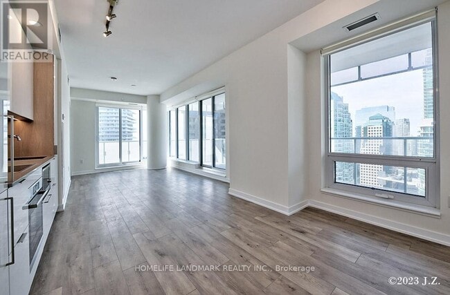Building Photo - 28 Freeland St