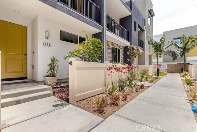 Building Photo - 243 S Sand Palm Dr