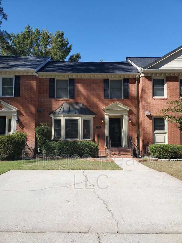 Building Photo - 659 Crown Point Dr