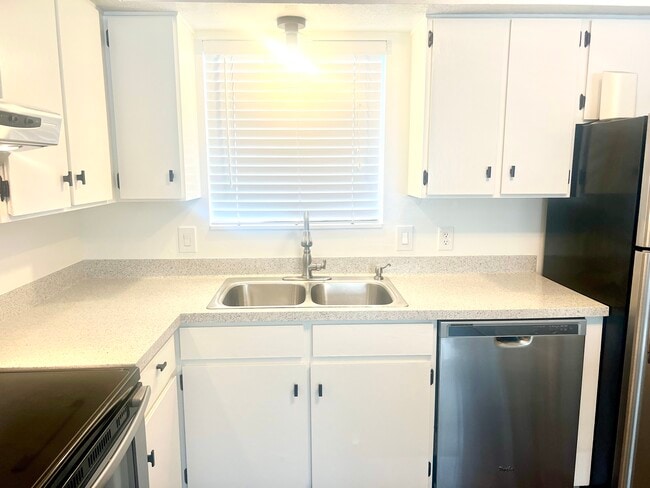 New kitchen countertops - 1583 S 1000 E