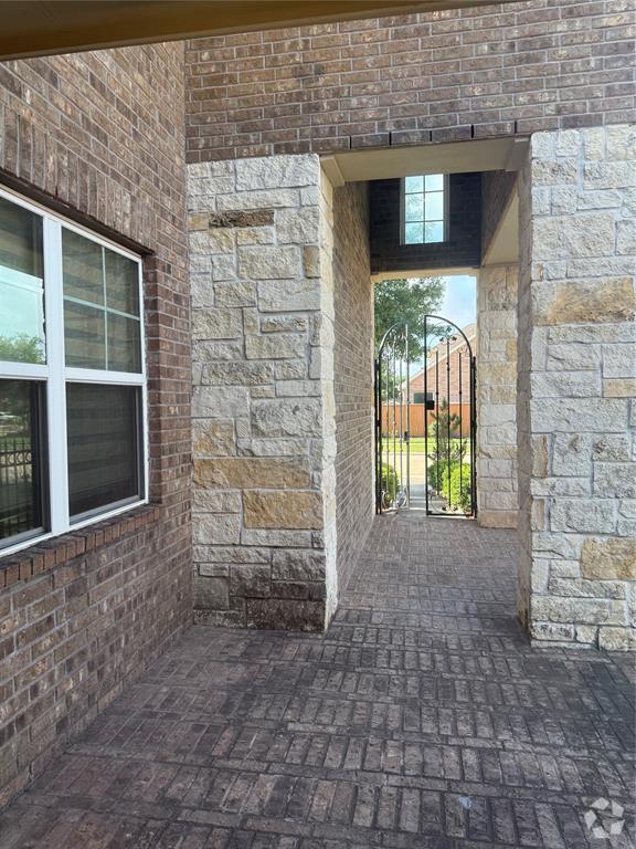Building Photo - 17414 Waeback Dr