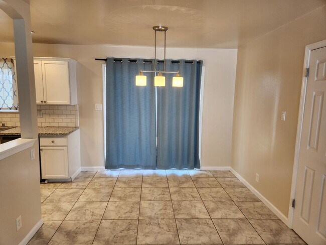 Foto del edificio - Charming 3bedrooms 2bath in Anderson