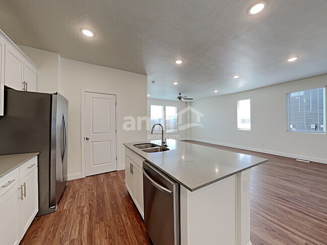 Foto del edificio - 6072 W S Jordan Pkwy