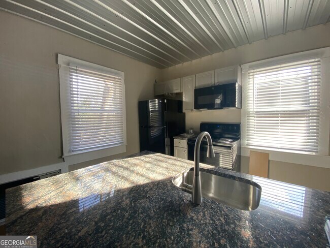 Foto del edificio - 323 The Plaza