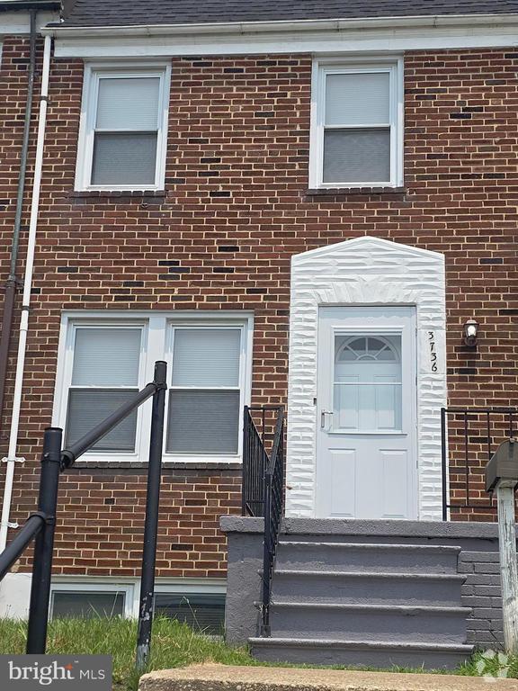 Building Photo - 3736 Elmley Ave