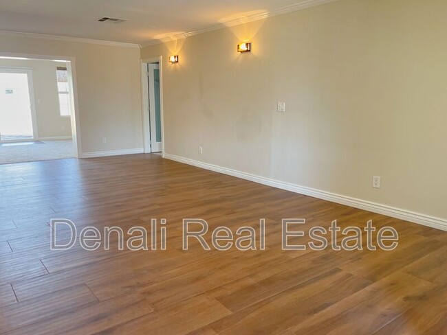 Foto del edificio - 15620 N 59th Ln