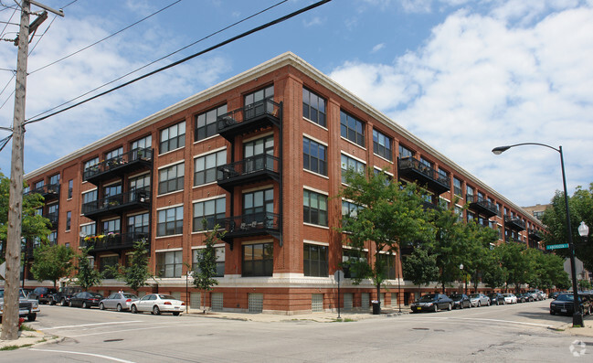 Building Photo - No. Ten Lofts