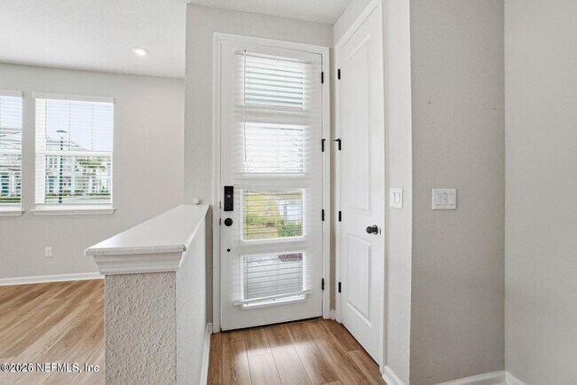 Foto del edificio - 3483 Headland Way