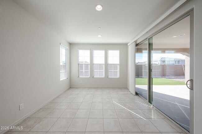 Foto del edificio - 13755 W Calle De Baca