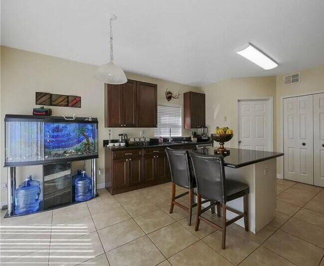 Foto del edificio - 4 bedroom in Orlando FL 34787