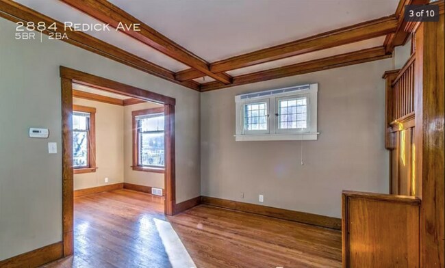 Foto del edificio - 2884 Redick Ave