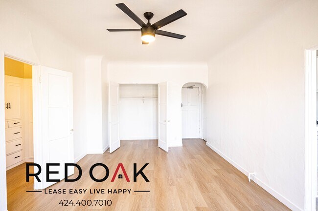 Foto del edificio - 706 N St Andrews Pl