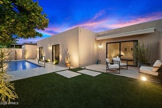 Building Photo - 7922 E Crestwood Way