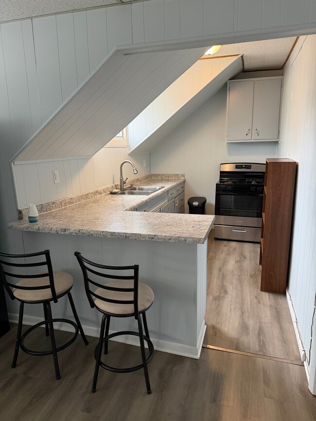 Building Photo - 1352 Illinois Ave