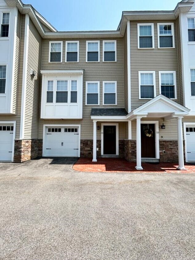 Primary Photo - 55 Acadia Ln