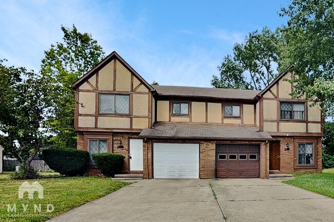 Building Photo - 6370 Birchview Dr S