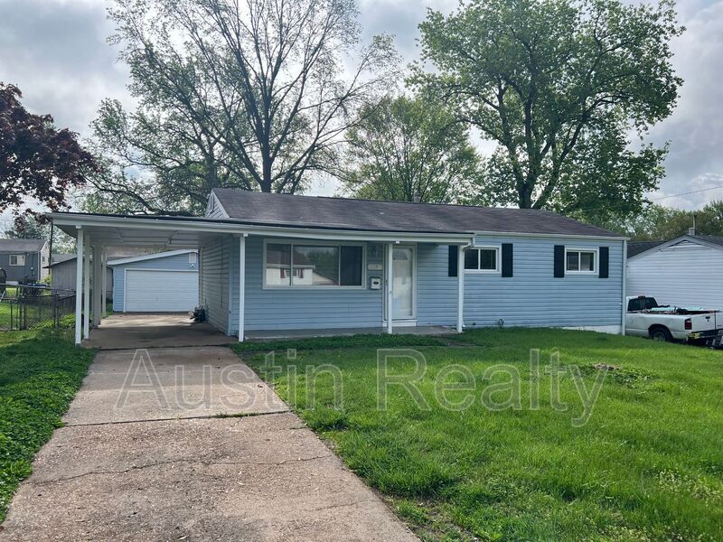 Primary Photo - 1050 Wycomb Dr