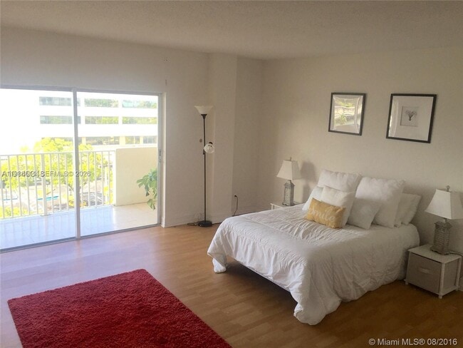 Foto del edificio - 1455 N Treasure Dr