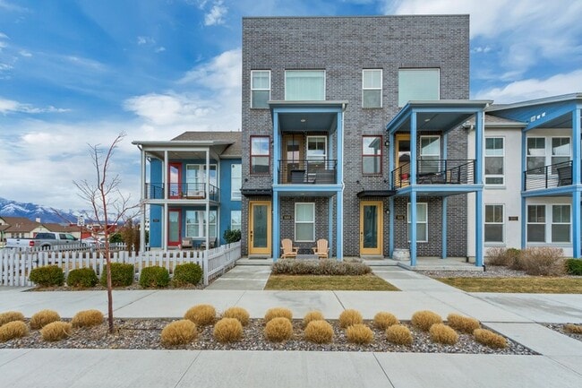 Building Photo - 5089 W Rambutan Wy