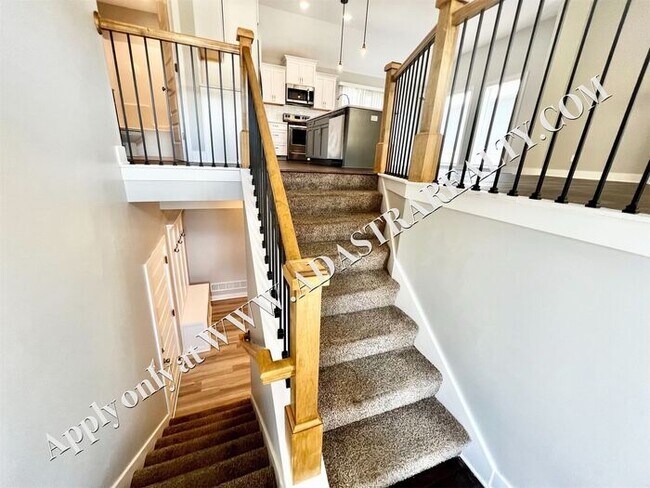 Foto del edificio - Beautiful Home in Independence-Available in JULY!!