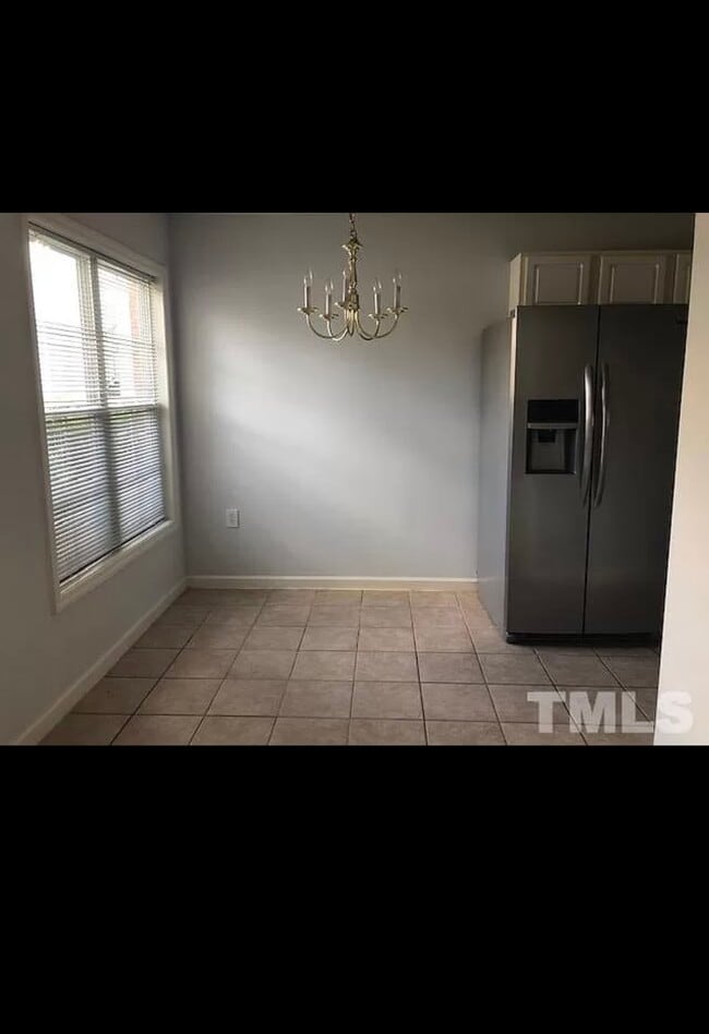Building Photo - 2500 Huntscroft Ln