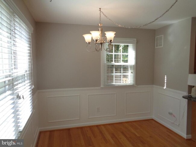 Foto del edificio - 1620 Trebor Ct