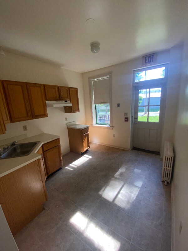 131 N Washington St Unit A, Gettysburg, PA 17325 Room for Rent in