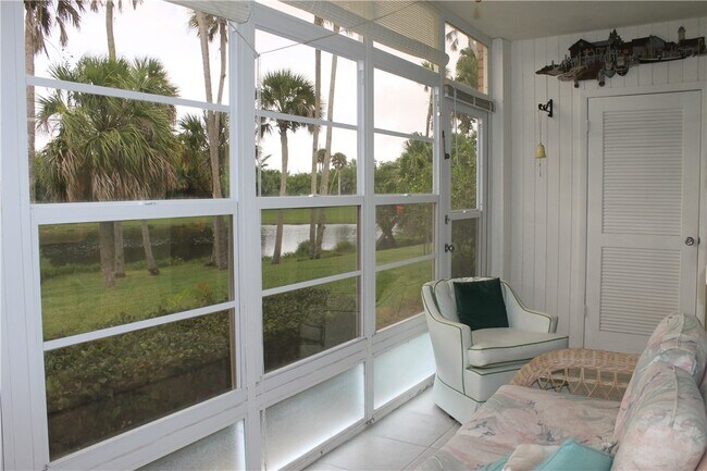 Foto del edificio - 12 Vis Gdns Trl