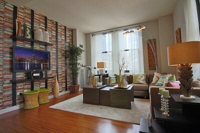 Building Photo - 69 E Lake St