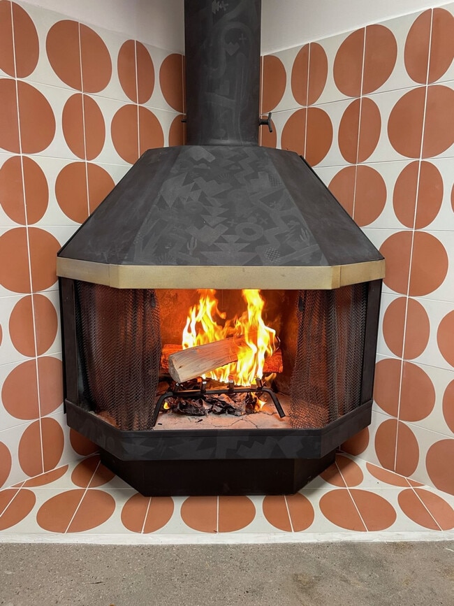 Building Photo - 2861 Agua Fria St