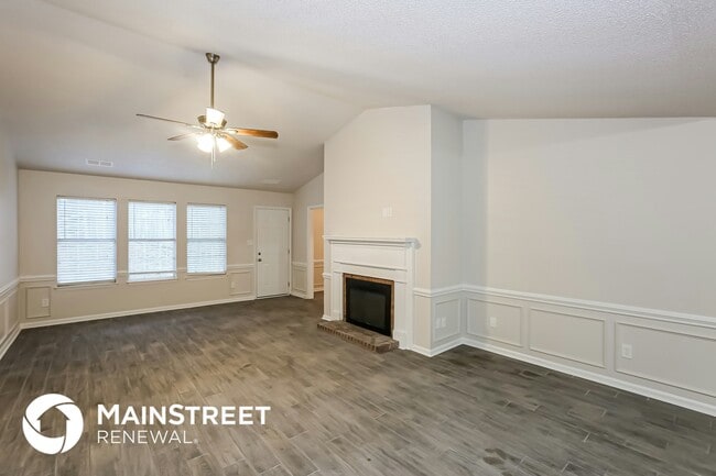 Building Photo - 3330 Crescent Knoll Dr