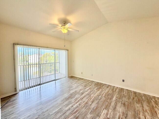 Foto del edificio - ** ST. CROIX ** 1 BED / 1 BATH - CONDO - GATED COMMUNITY - NORTH NAPLES - ANNUAL RENTAL