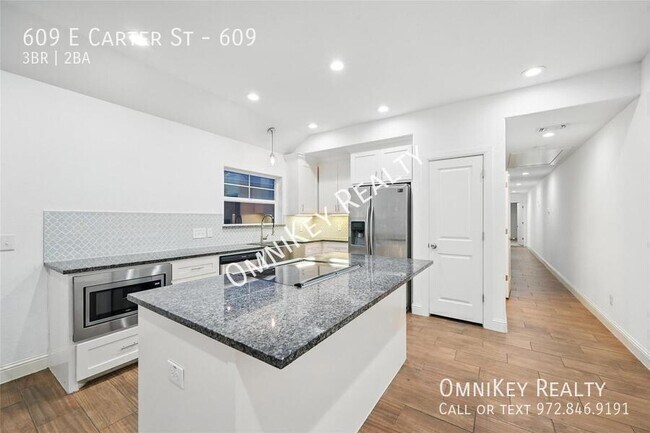 Foto del edificio - 609 E Carter St