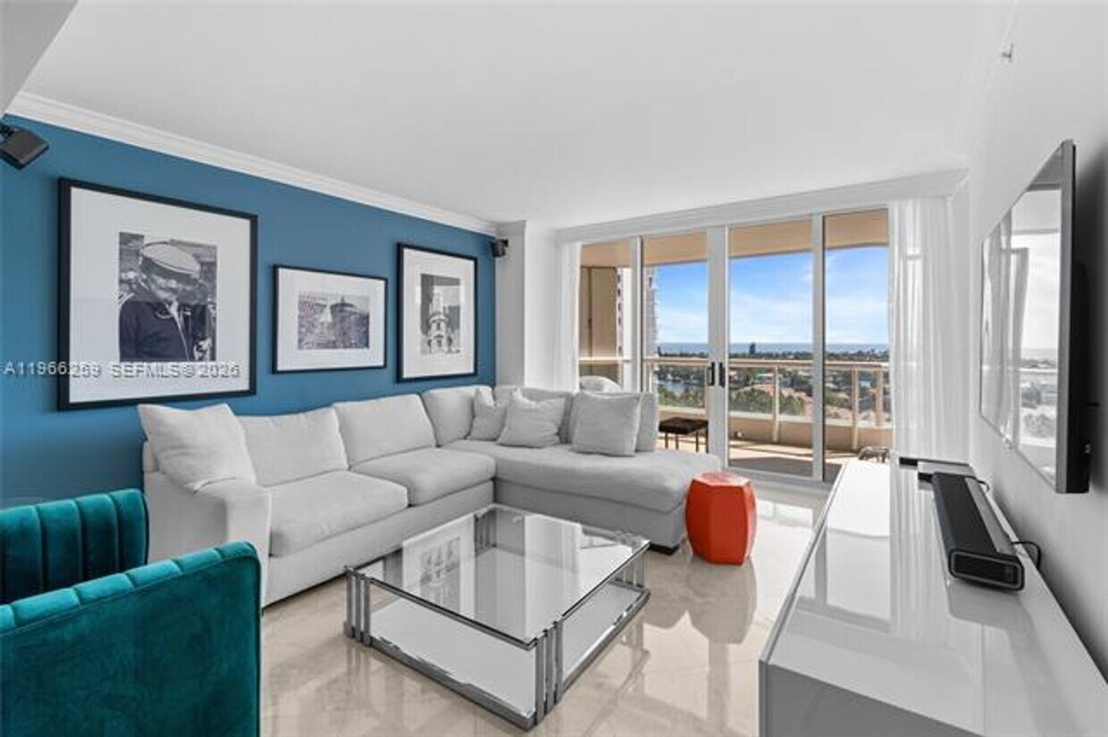 Photo - 21055 Yacht Club Dr unit 1210 (A11966259)