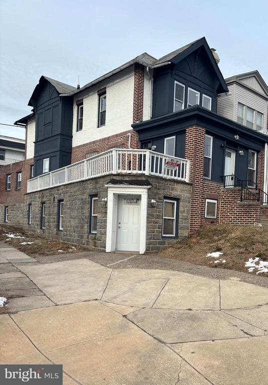 Building Photo - 5463 Lebanon Ave