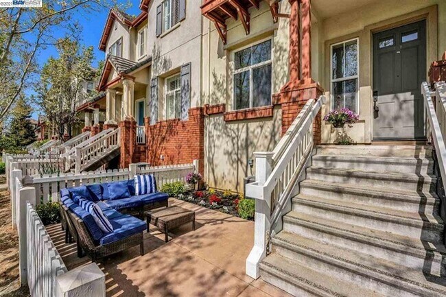 Foto del edificio - Warm Springs 3 bedroom Gem is like new!