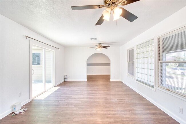 Foto del edificio - 505 Chamberlain St