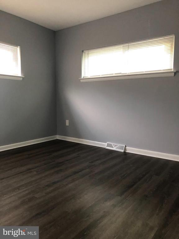 Foto del edificio - 45 Penn Ave