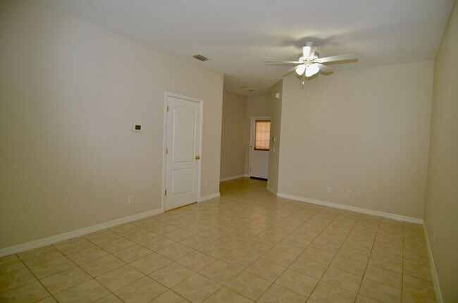 Foto del edificio - Beautiful Townhome in North Port