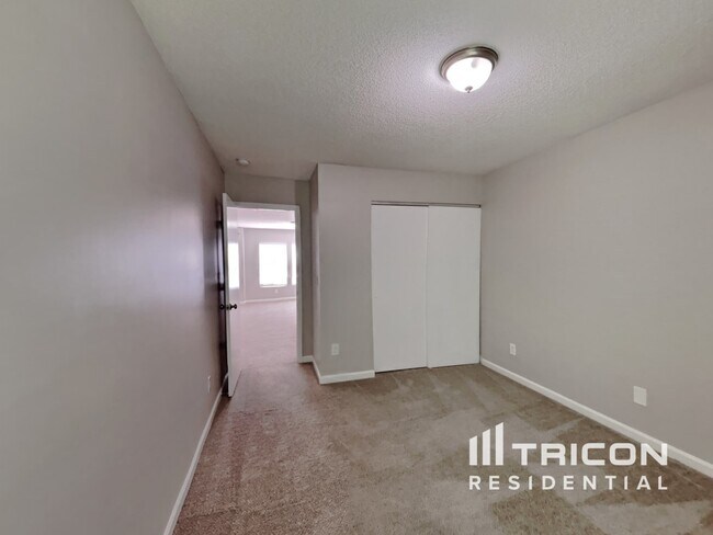 Foto del edificio - 5959 Ricker Rd