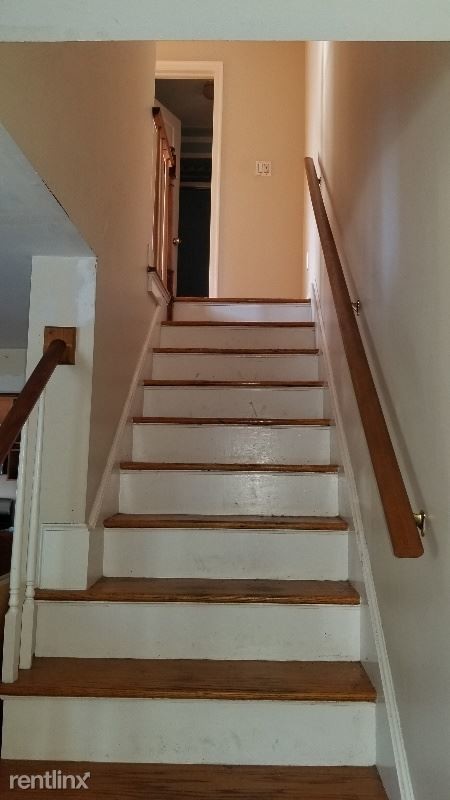 Foto del edificio - 2 br, 1 bath Apartment - 422 bartine st