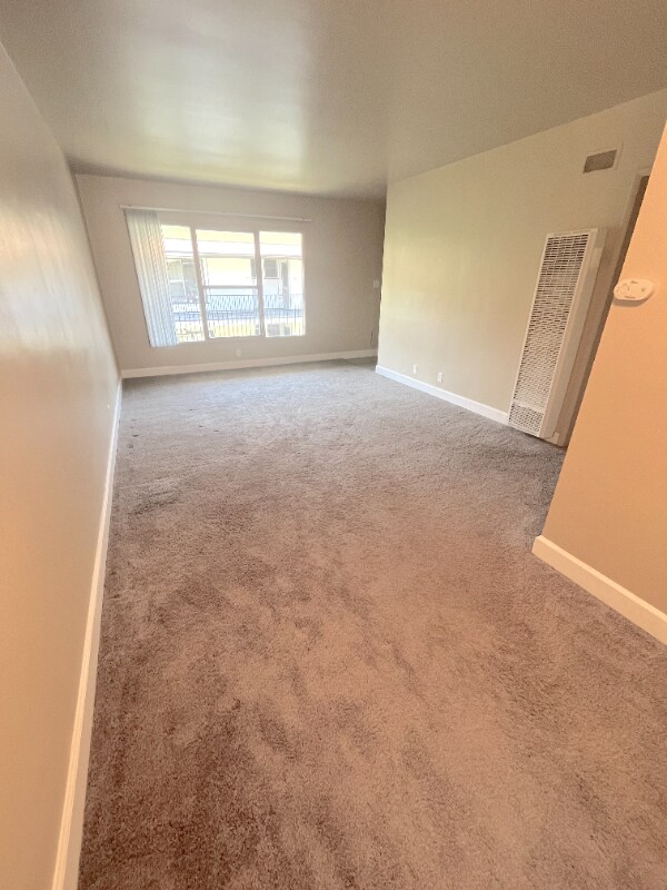 Foto del edificio - 170 S Chester Ave