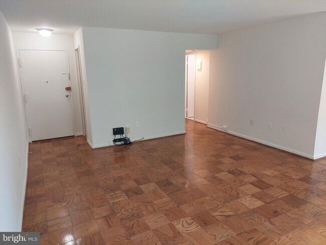 Building Photo - 10444 Rockville Pike