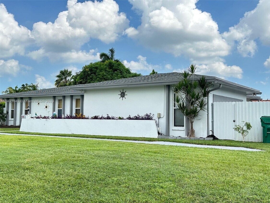 11030 SW 171st Terrace, Miami, FL 33157 House Rental in Miami, FL