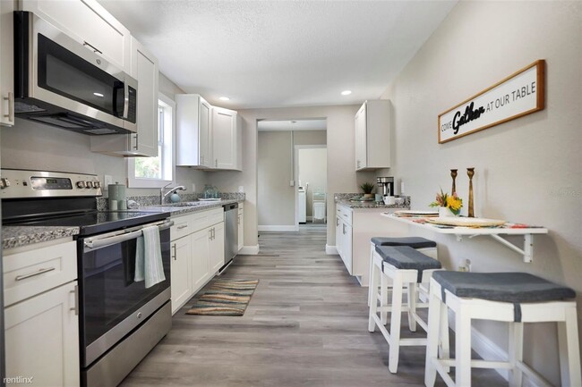 Building Photo - 3 br, 2 bath House - 1204 New York Avenue