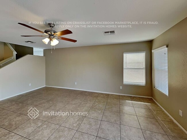 Building Photo - 22858 W Solano Dr